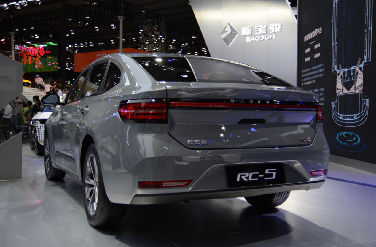 适合新手的新宝骏rc-5,颜值高配置全,好开还好用,才5万多 - 知乎