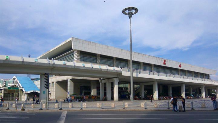 2021年最新江苏昆山火车站途经公交车线路乘坐点及其运行时间查询表