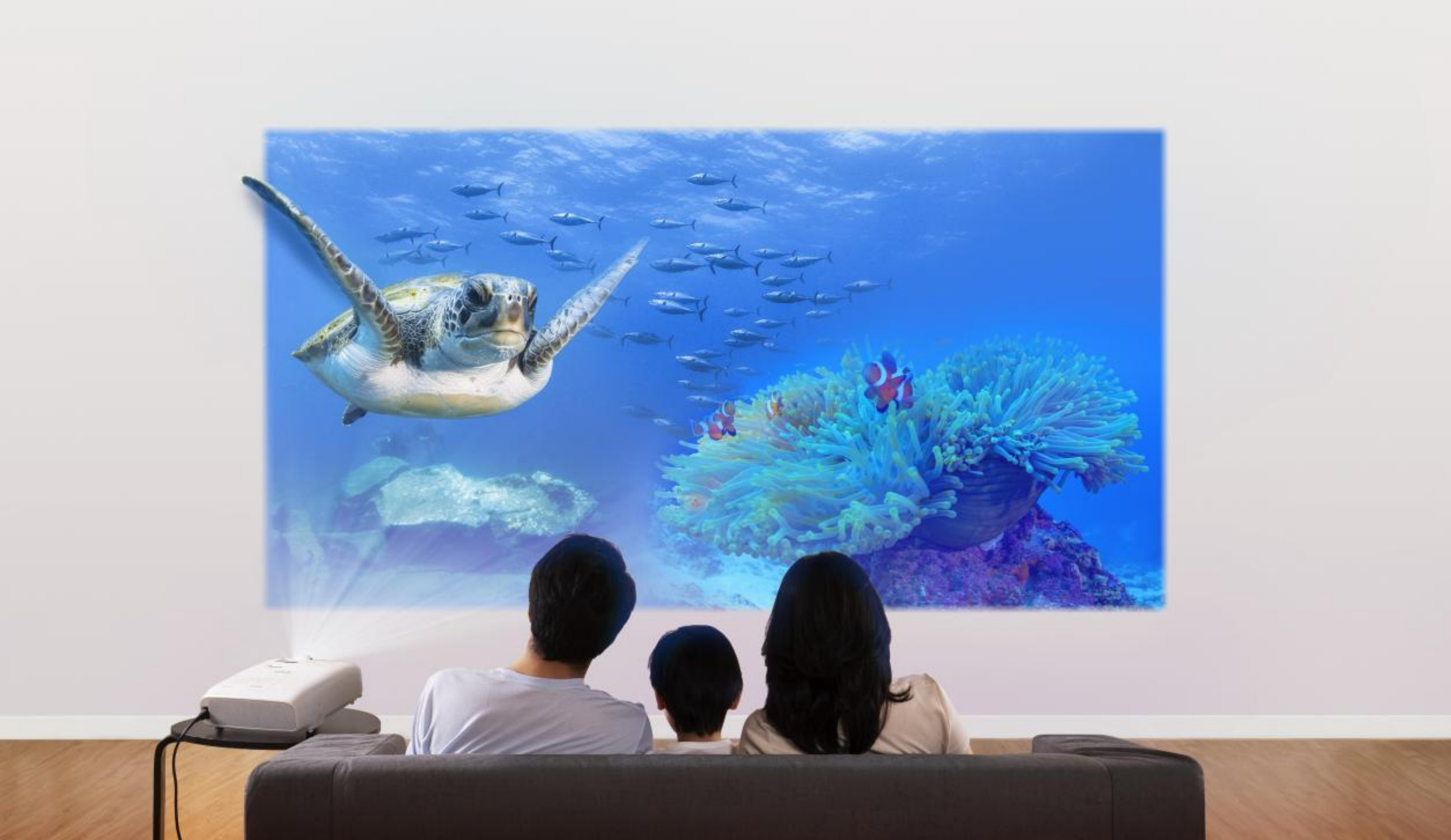 家庭影院智能投影机怎么选爱普生tw5700t投影仪实测