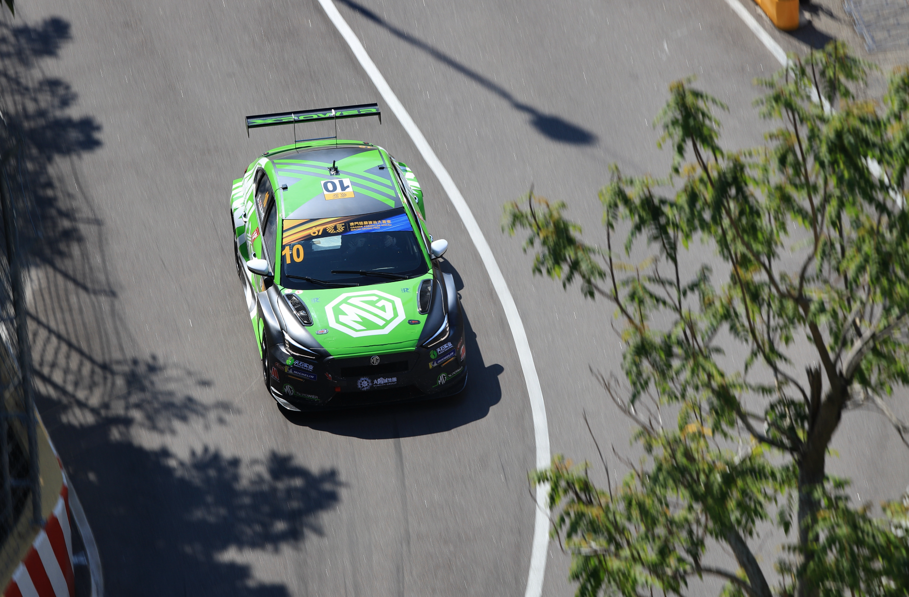 东望洋赛道有何魅力让人地库当p房也要跑上一回