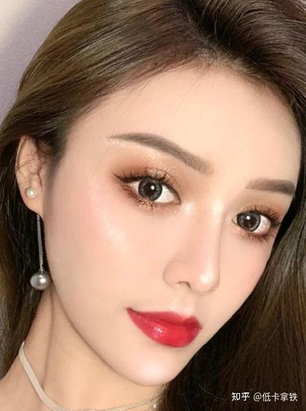 (2024年)高光推荐!盘点19款高光修容,教你如何get立体小v脸