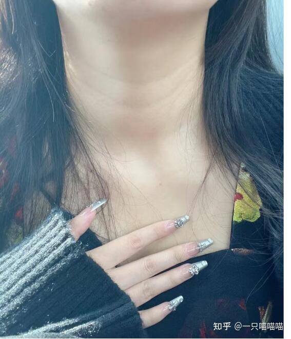 啥!脖子上的颈纹?