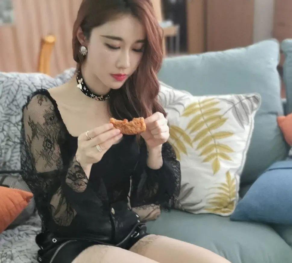 3600w违约金一代女神轩子巨2兔遭虎牙索赔还称遭到胁迫