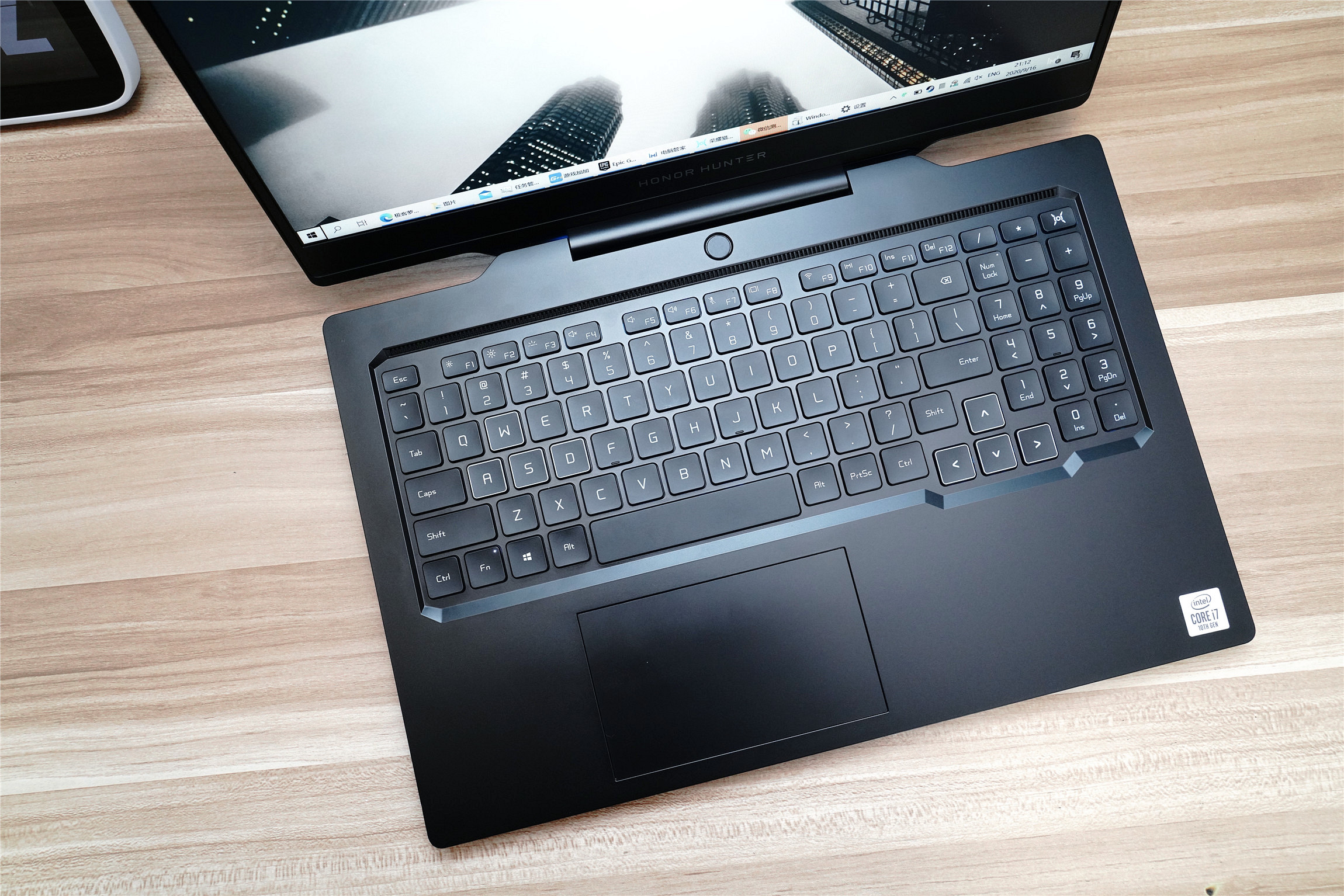 华为笔记本2020年新款荣耀猎人v700