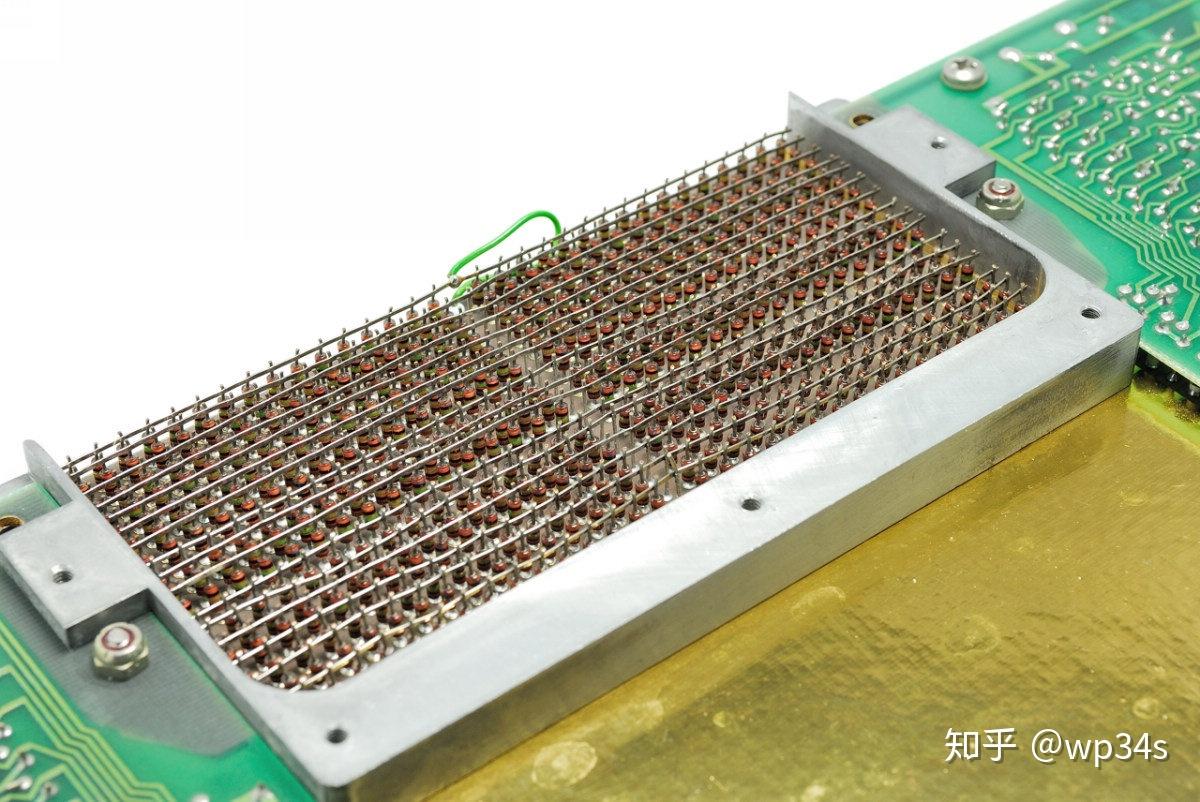 电与磁的极致艺术~1968年的HP9100A晶体管计算器(机)-2