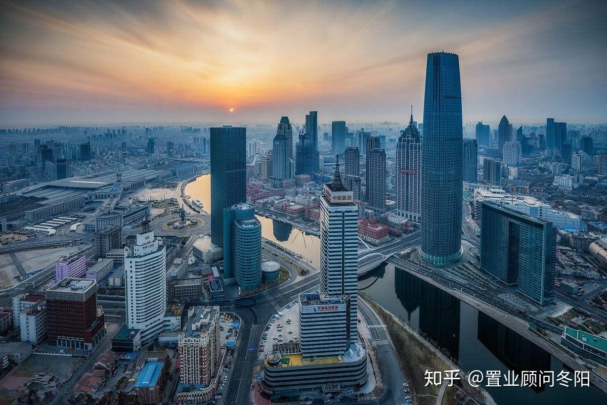 在上海浦东新区上班,金融工作,想在上海周边买