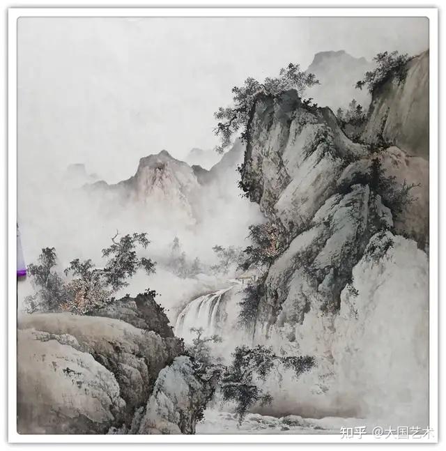 孙连元,著名山水画画家,1965年生于天津,自幼擅画,天资聪明,师从肖敏