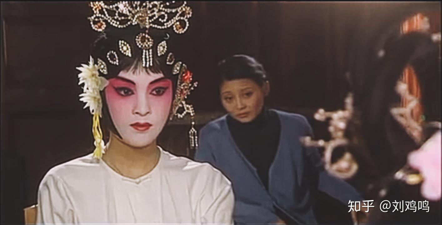 过去二十年中,筱燕秋的教学谈不上有多大起色,戏曲本就不景气,再加上