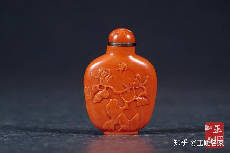 値下げ　赤い亀の彫刻　珊瑚風　鼻煙壺？　山珊瑚？希少 値下げ 赤い亀の彫刻 珊瑚風 鼻煙壺？ 山珊瑚？希少