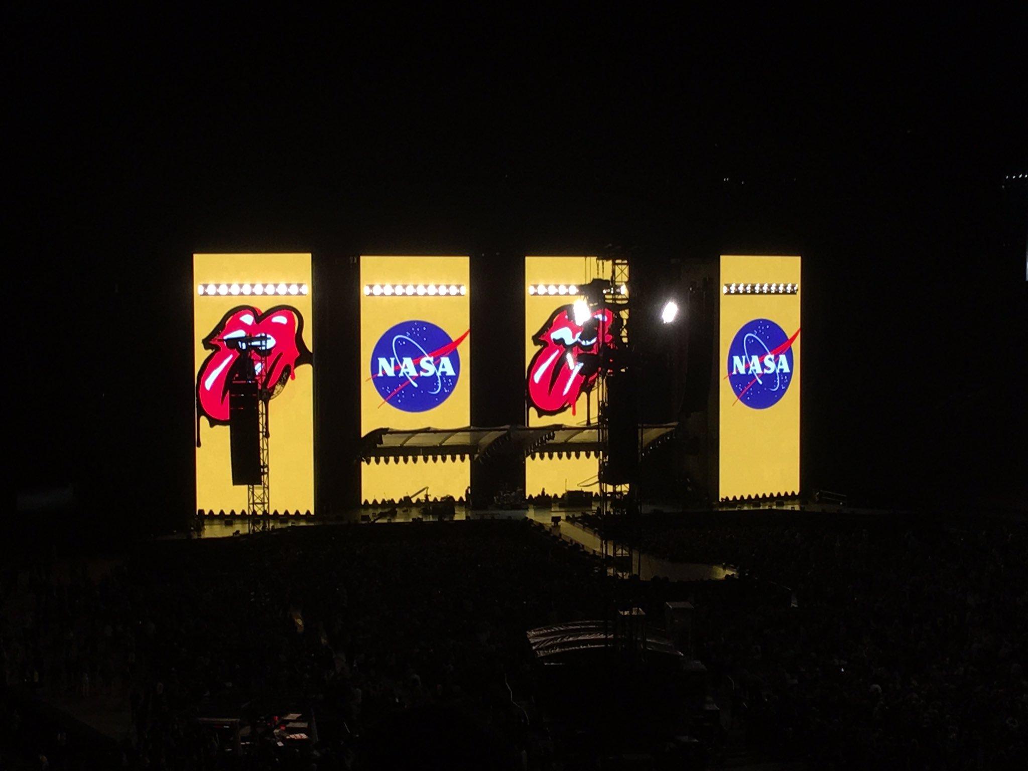 nasa火星上有一颗最酷的石头名叫滚石