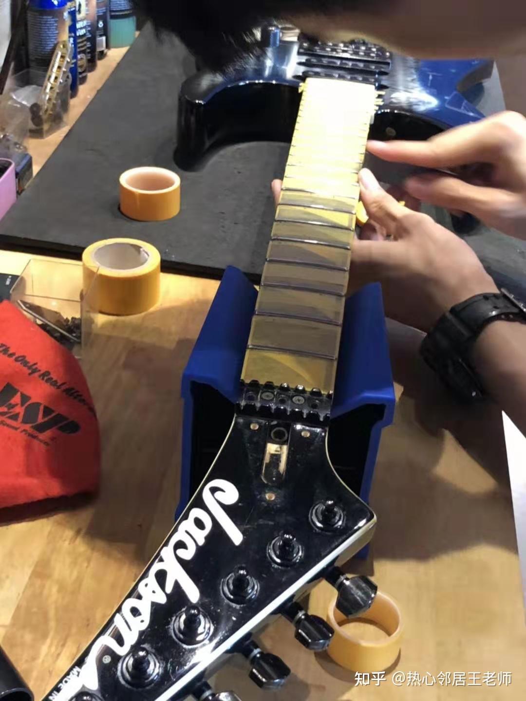 唐朝乐队丁武老师和andy timmons合影笔者从13年大学时期偶然接触b站