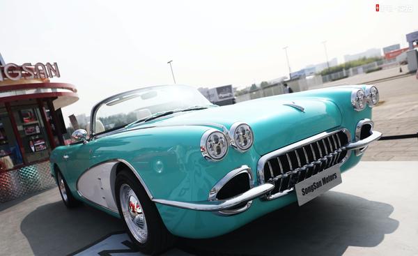 比亚迪资质生产的新能源复古敞篷松散机车到底是什么来头