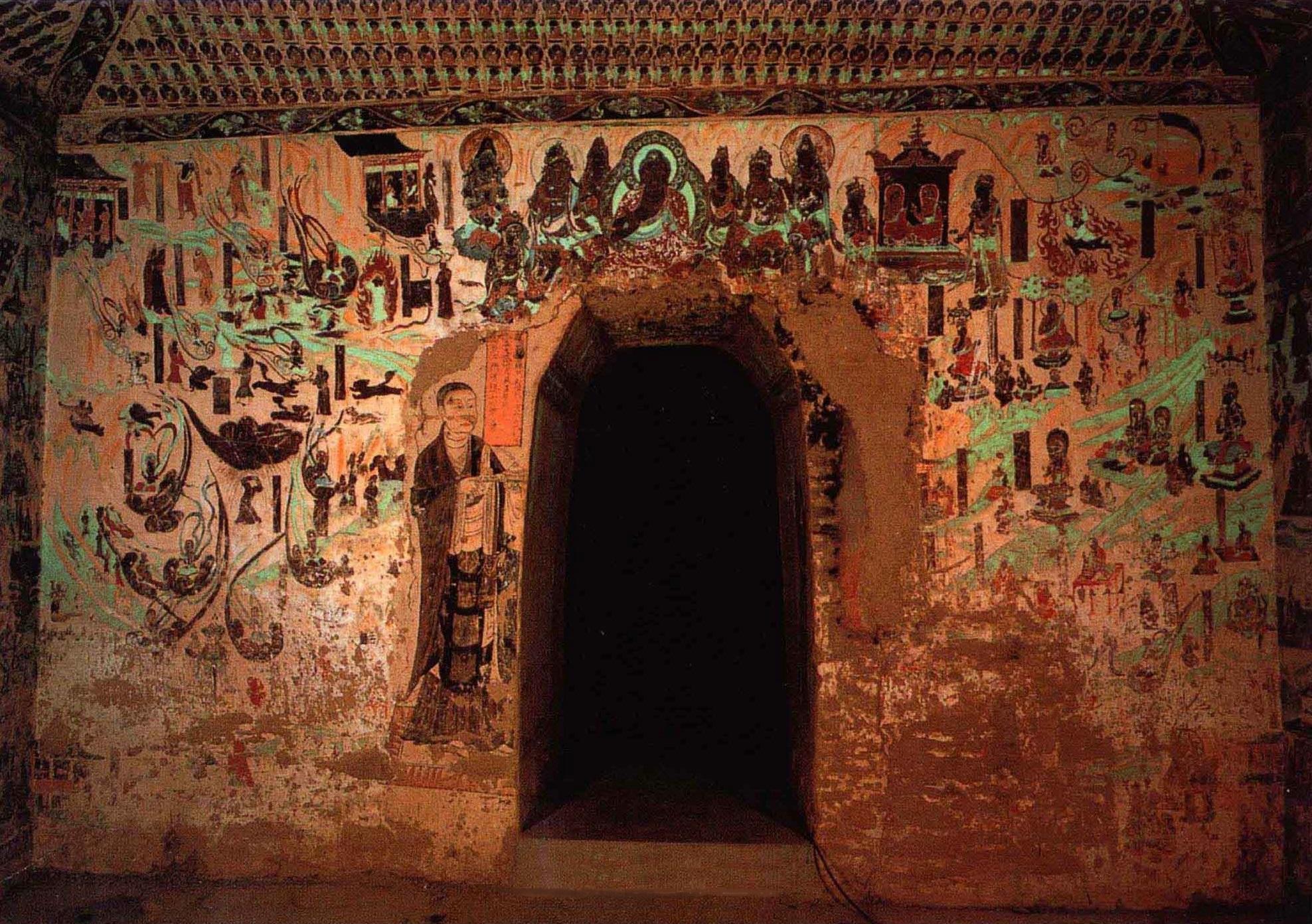 神游千年大美敦煌盛唐217窟西壁龛东壁门