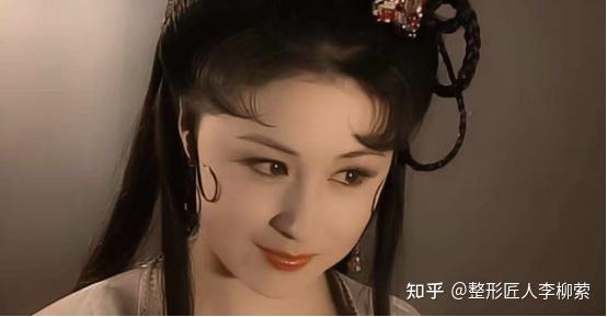 谢大脚她不仅是象牙山的女神还是中戏的月亮仙子