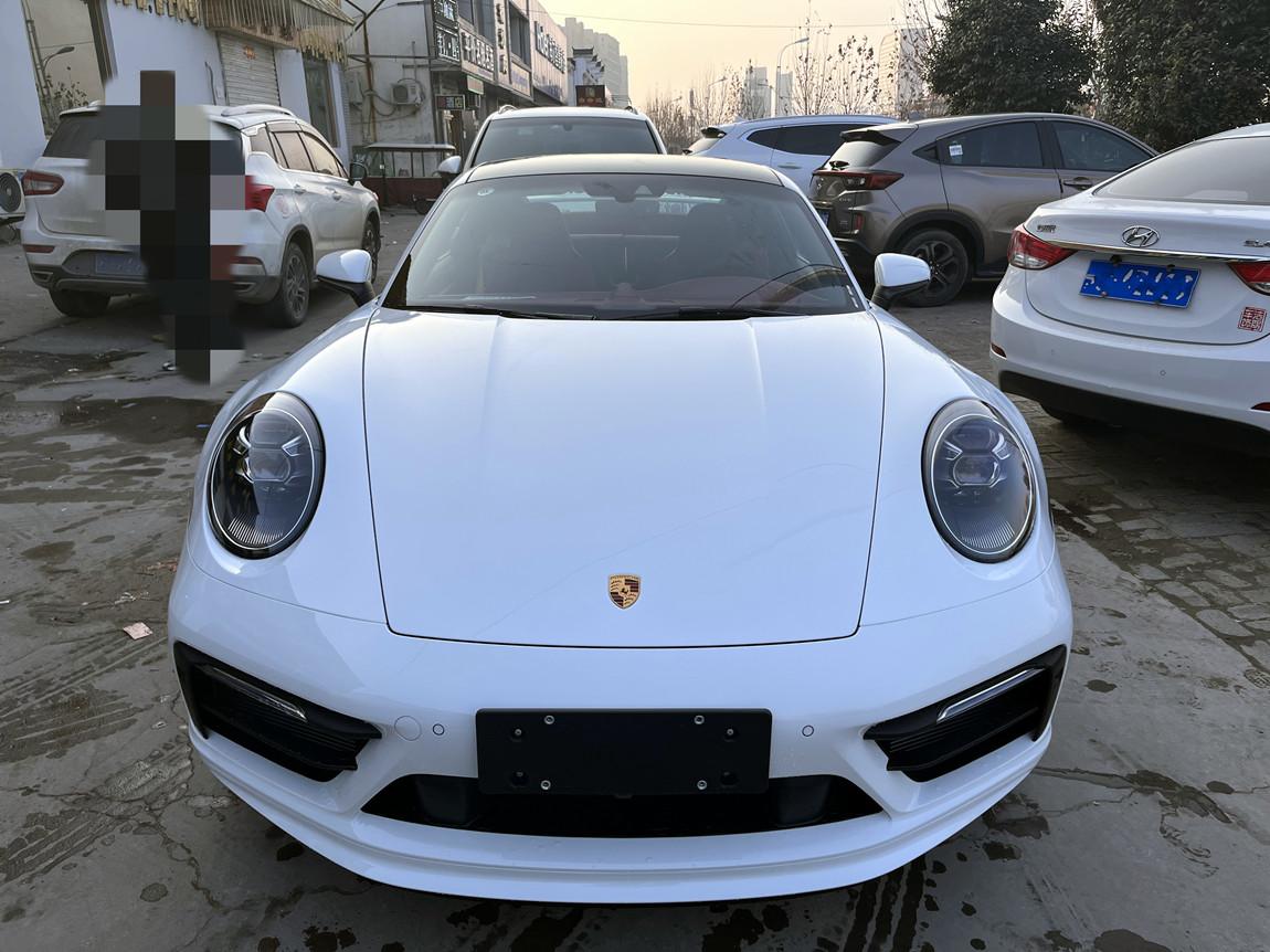 经典配色搭配稀缺的大尾翼保时捷911carrera白色交付深圳客户