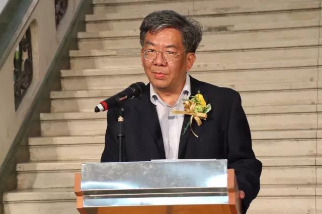 澳门理工学院艺术高等学校代理校长黎明海,澳门美术协会副会长陆曦
