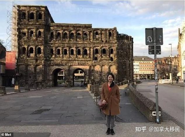 涉案58亿华裔外卖员秒变亿万富翁狂买豪宅豪车背后竟是史上最大洗钱案