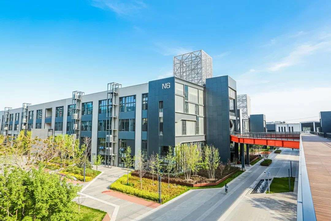 67工业40聚焦智能制造产业升级寻找聪明公司金隅智造工场站即将开启