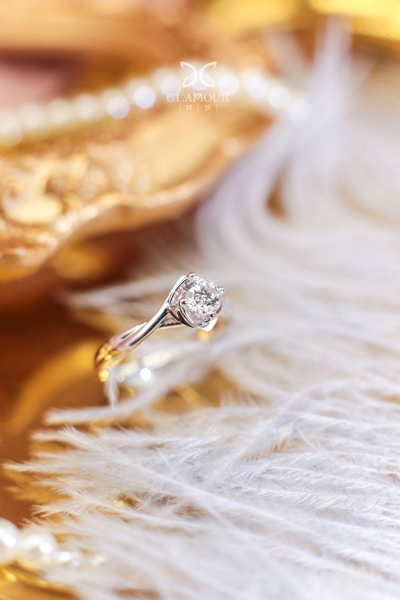 疯狂安利73长在审美点上的玫瑰钻戒