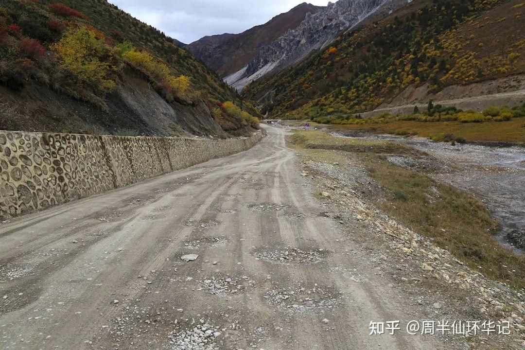 棉衣棉裤重新上阵▼丙察察全长约270公里,包括丙察公路和察察线,200