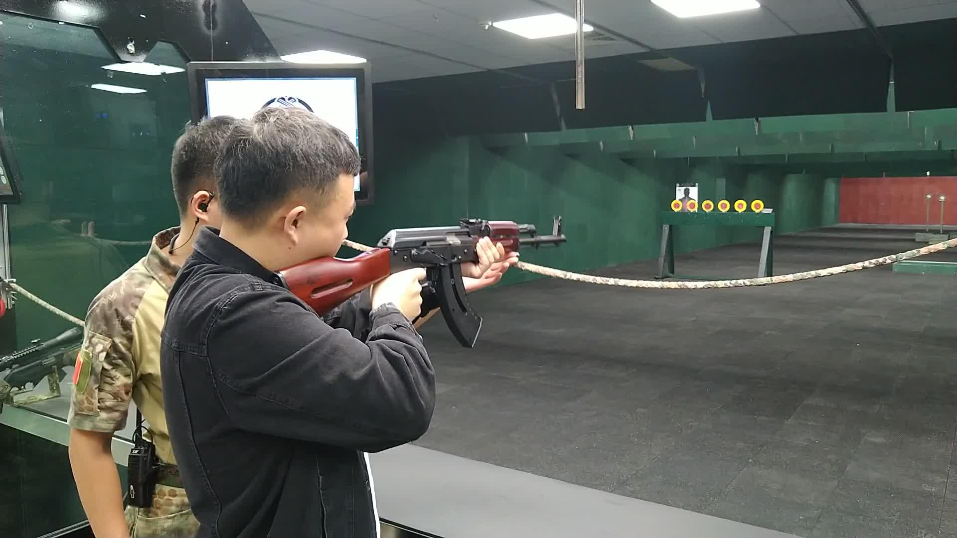 民营实弹射击靶场