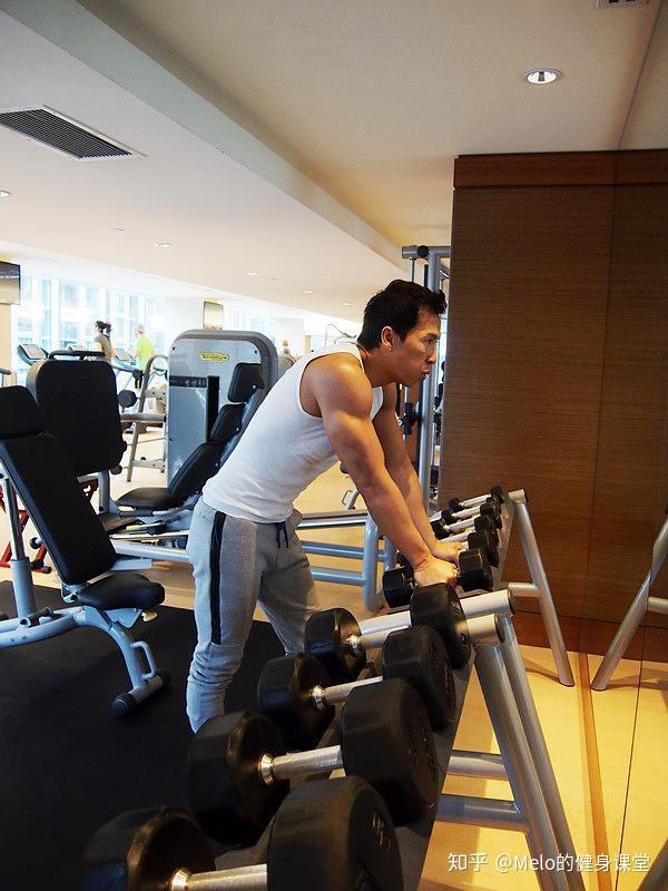 看好勇斗狠的大师兄如何变成温润儒雅的甄子丹