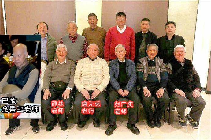 还经常请来世界级的集邮大师如唐无忌,邵林,刘广石,俞鲁三老师等给