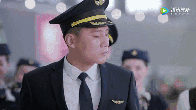 男主吴争(刘烨饰), 精英级老男孩的代表,民航资深机长,为人正直善良