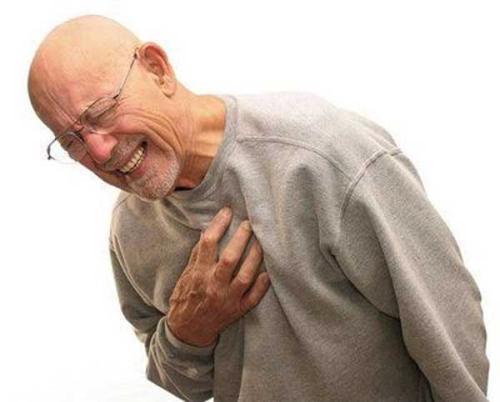 67对于严重的心血管狭窄,药物治疗有时候很难控制心绞痛的症状,最后