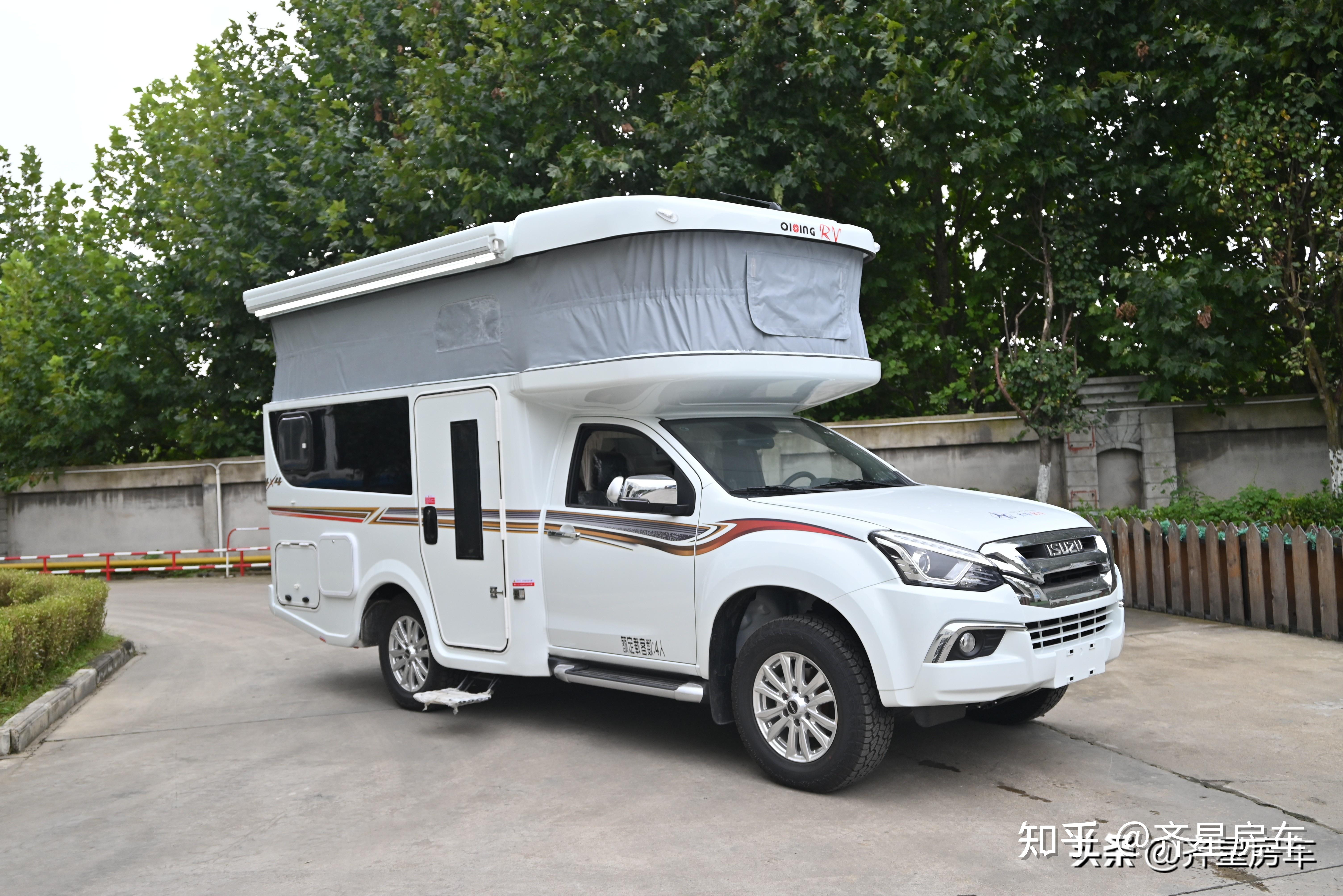 四座新布局双人卡座可变床齐星星浩版dmax单排越野房车