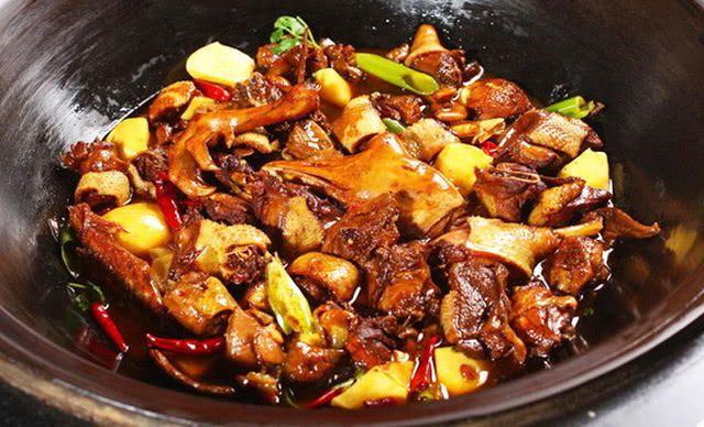 80后小甄同学的记忆饮食篇铁锅炖大鹅