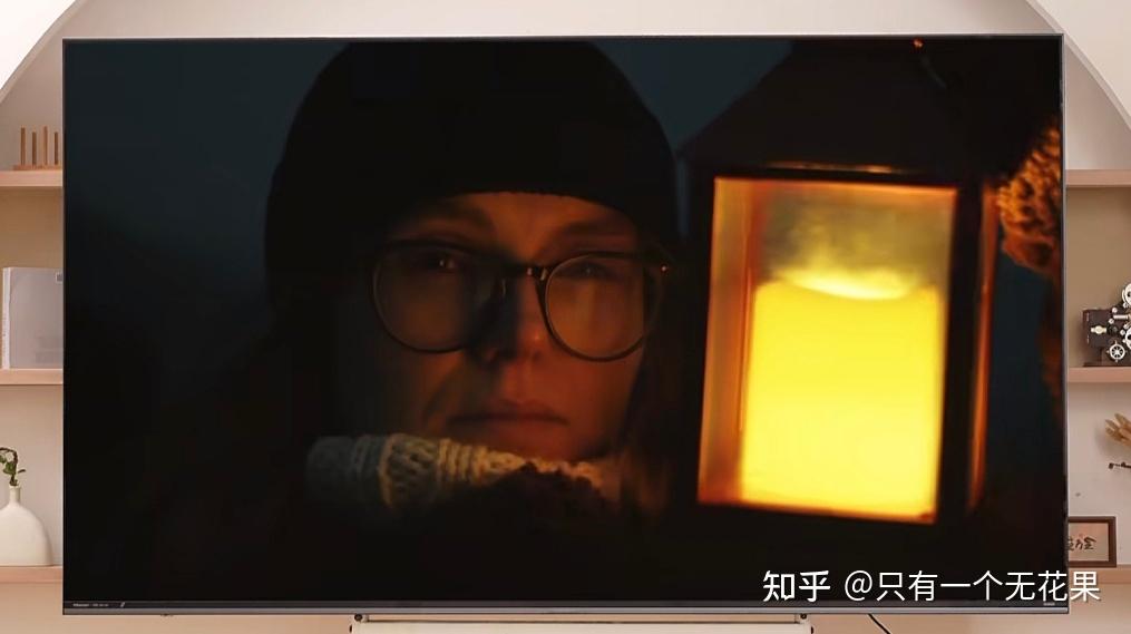 客厅变身专业电竞房和家庭影院!海信E8S 180Hz高刷屏加RGB-Mini LED极致画质,沉浸式宅家爽到爆!