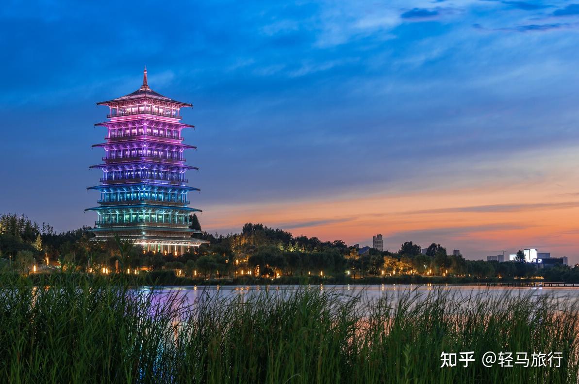 西安除了古老的鐘樓,鼓樓,大雁塔等,還有現代建築-西安世博園的長安塔