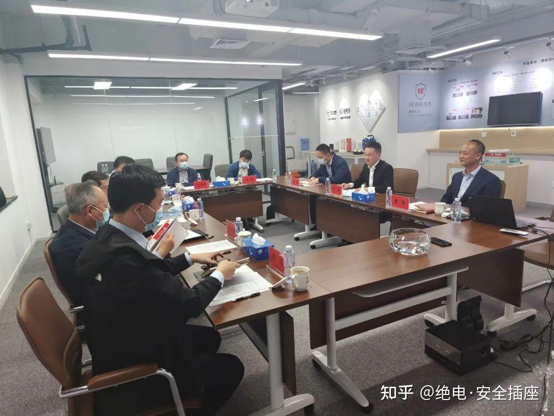 中央统战部副部长全国工商联党组书记徐乐江等莅临阿尔刚雷指导