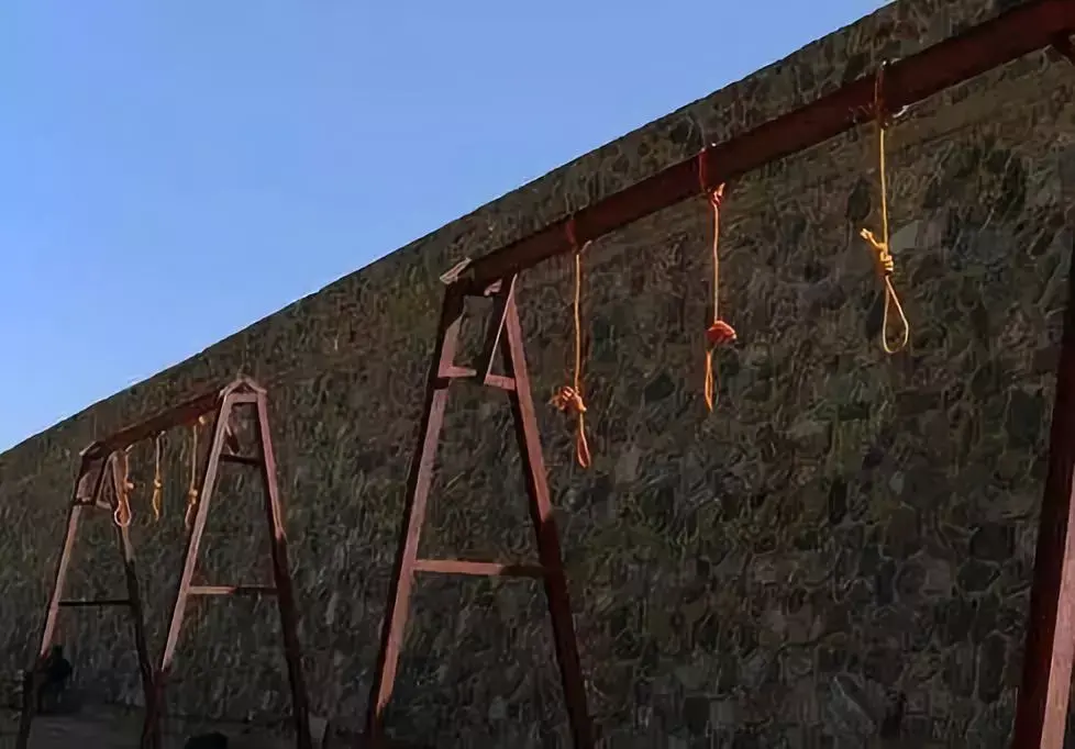 新加坡是如何零容忍毒品吸毒多次鞭刑贩毒量大绞刑