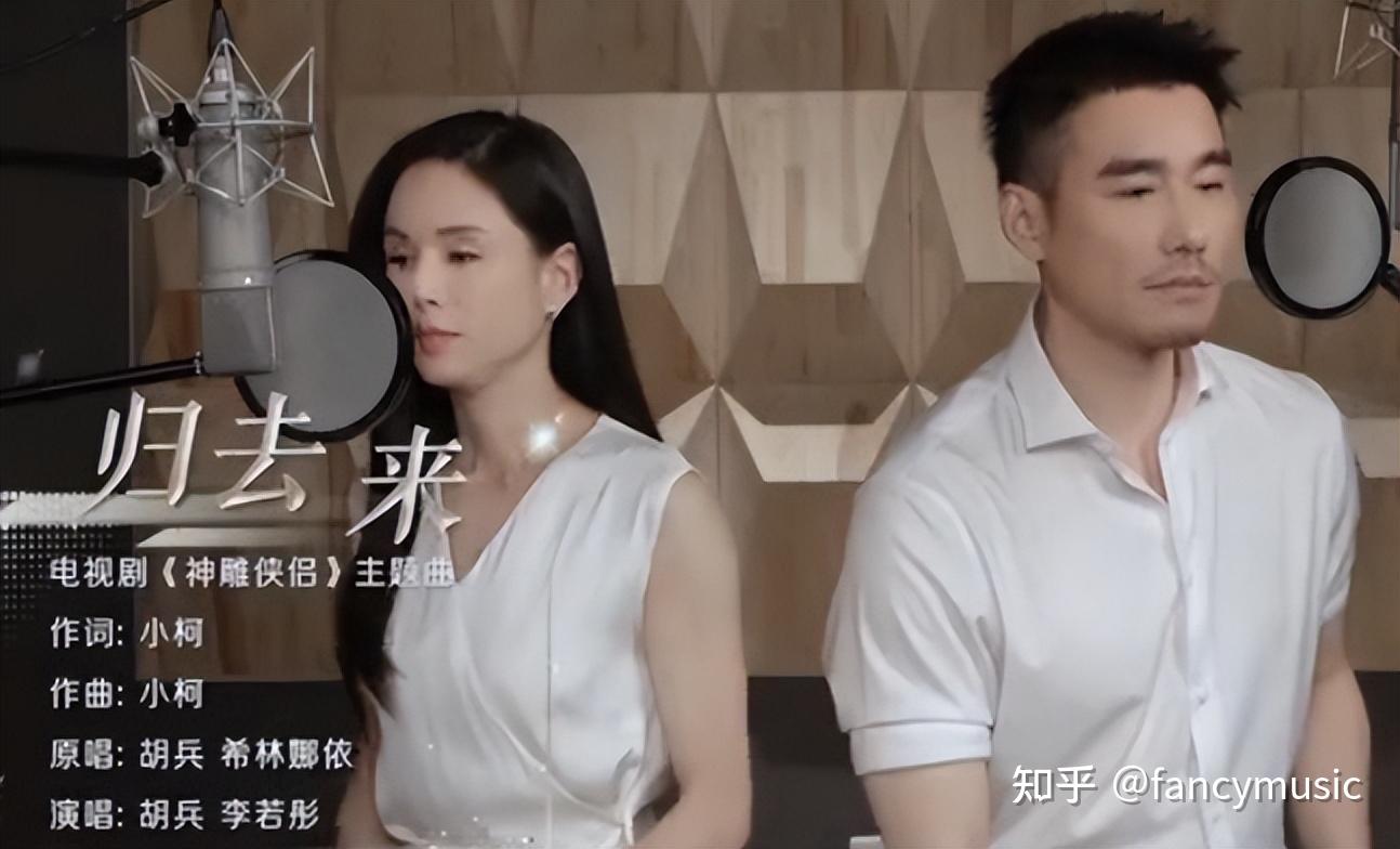 他从小帅到大,浓眉大眼的长相,外加1m8的身高,逢人就夸道:"你应该去当