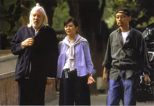 经典台词影片主要讲述了电影制片厂摄影科下岗职工尤优为好莱坞大腕级