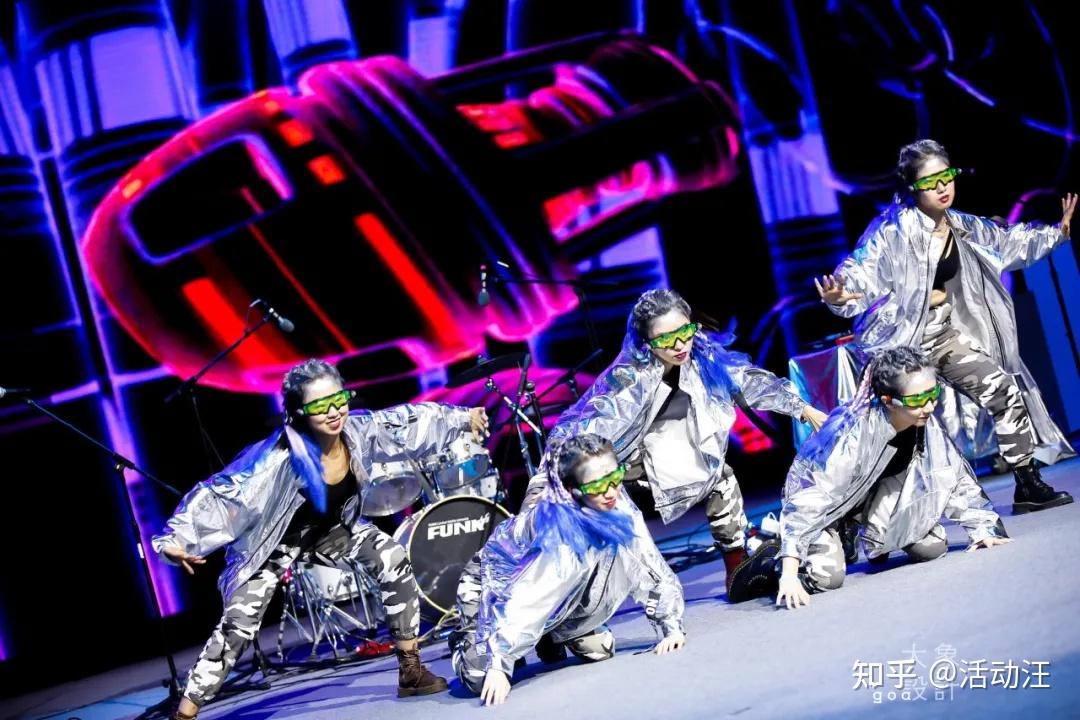 年会节目不知道怎么玩这里有8个创意节目帮到你