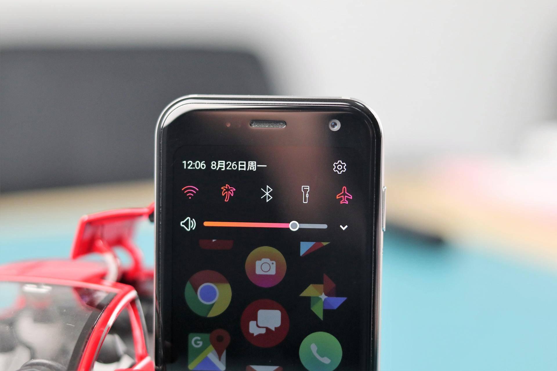 掌心大小的手机palmphone上手体验测评怪不得库里要投资它