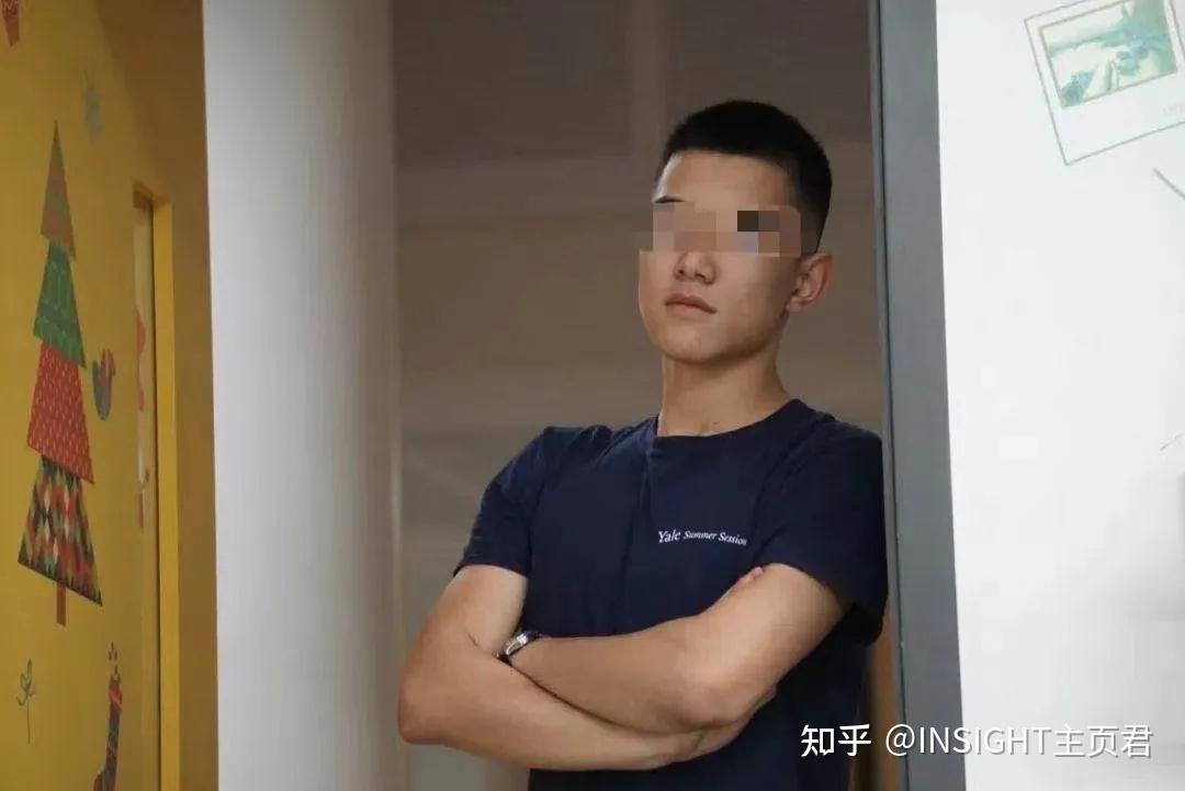 虽然我们并不知道他为什么突然离开了我们,但张一得生前的经历,无疑