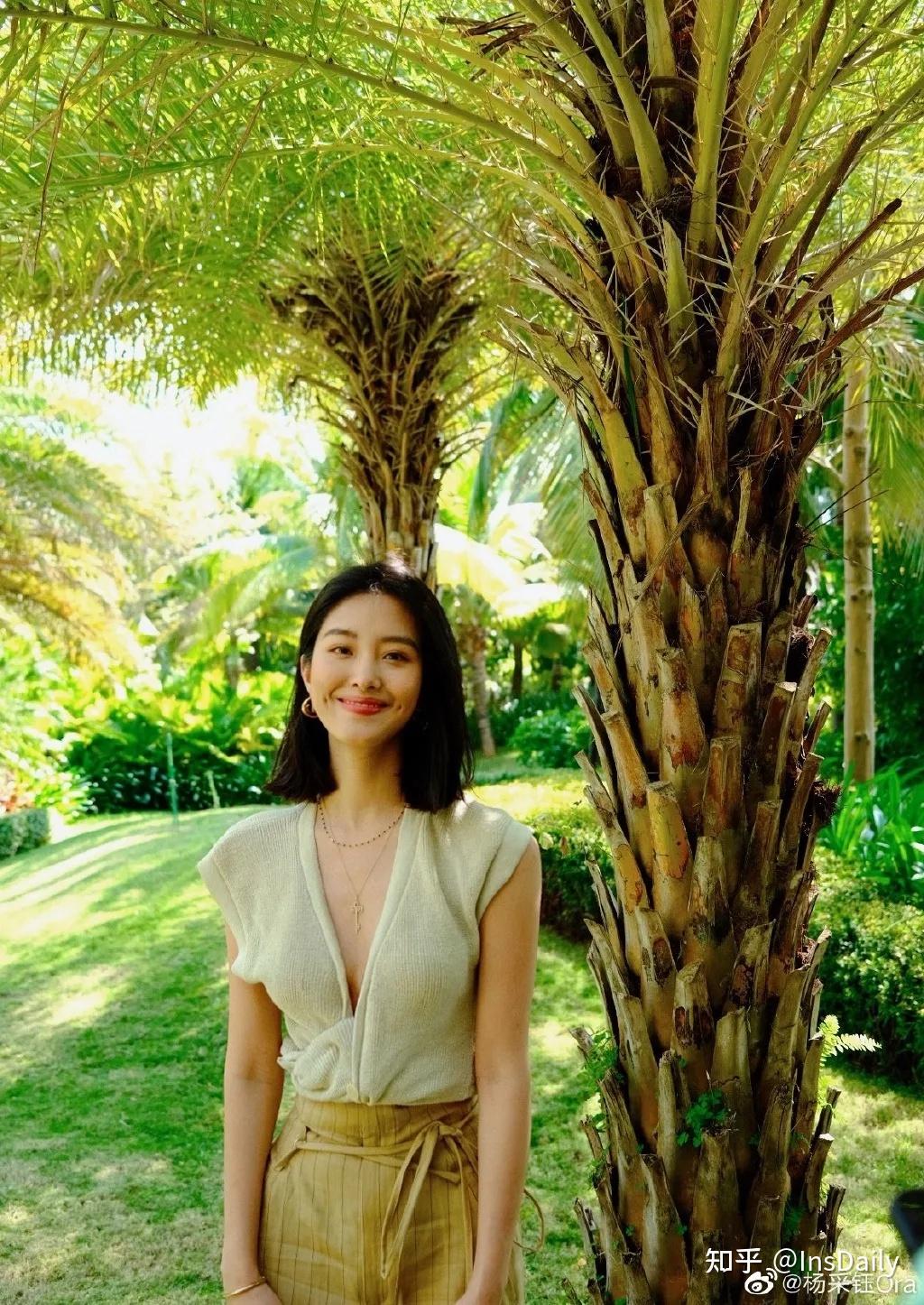 翻了女明星的相册终于知道夏天该怎么穿4组夏日穿搭奉上啦