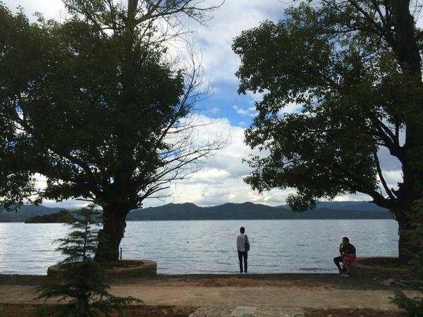 你最喜欢的背影照片是哪张?