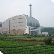 采访团成员们俯瞰园区全貌