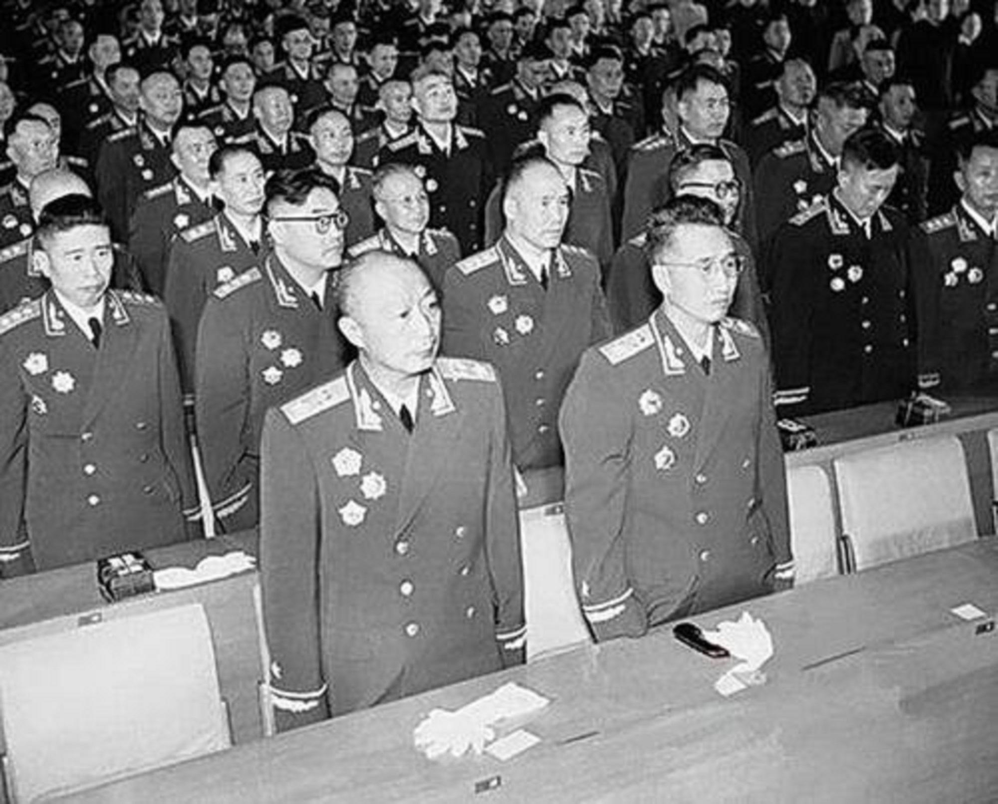 1955年授衔，有3位将军不满自己的军衔，闹到了中央，他们是谁？ - 知乎