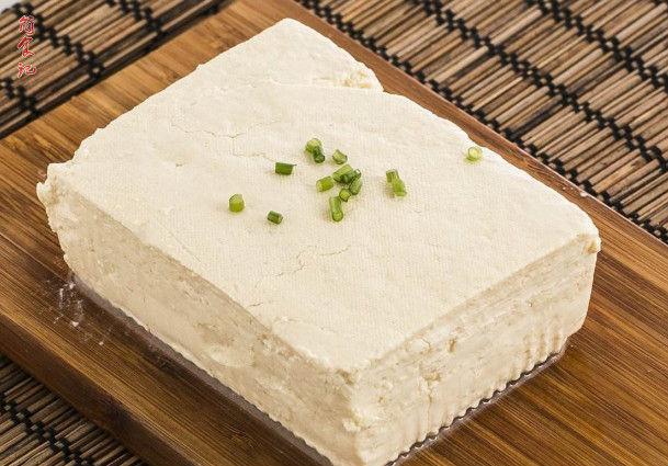 豆腐买多了 切记不要放冰箱 摊贩教我土方法 放15天不会坏 知乎 豆腐买多了 切记不要放冰箱 摊贩教我土方法 放15天不会坏 知乎