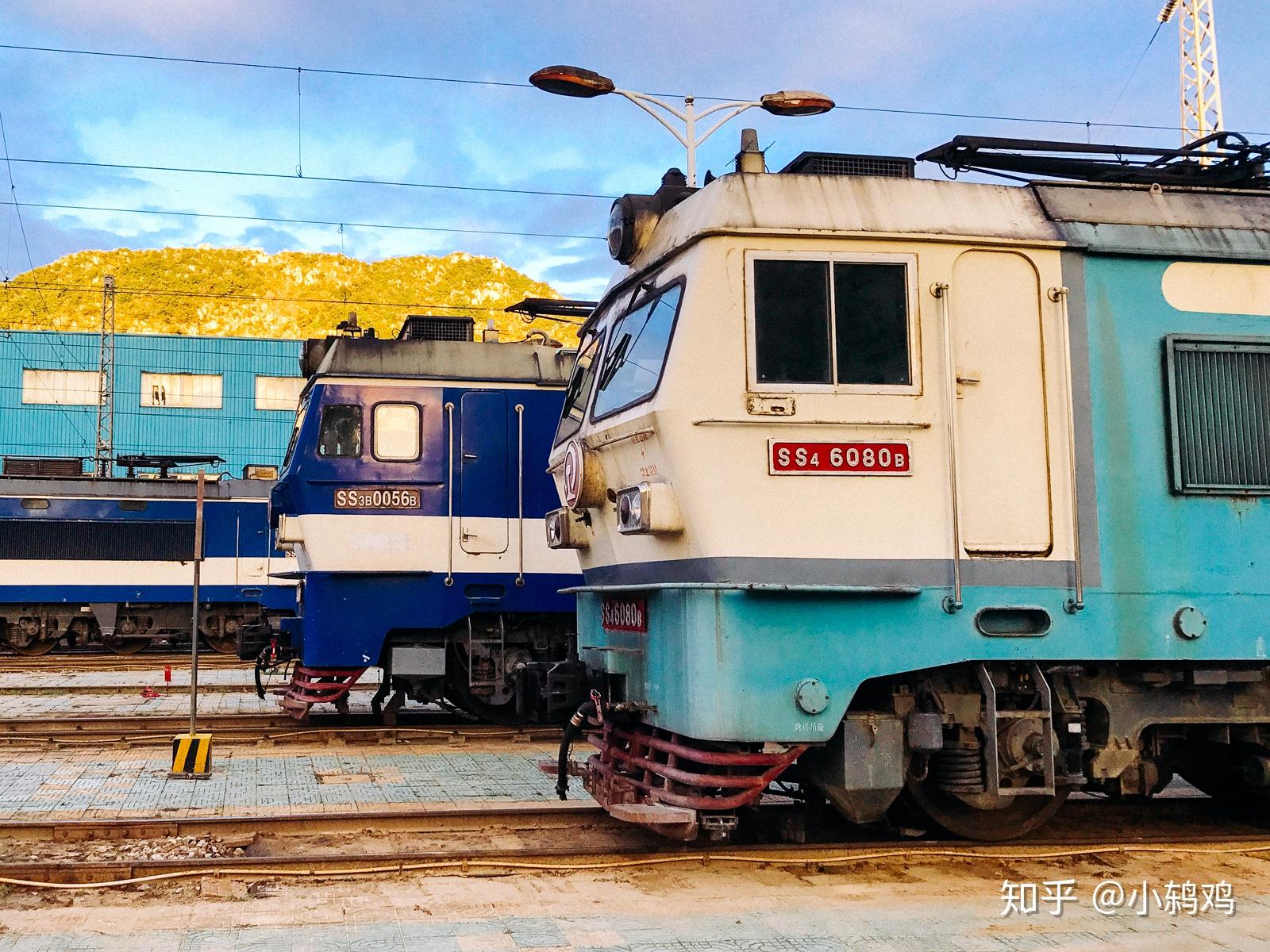 干线货运的电力机车,在各项性能上都要超过韶山3和韶山3的重连型号