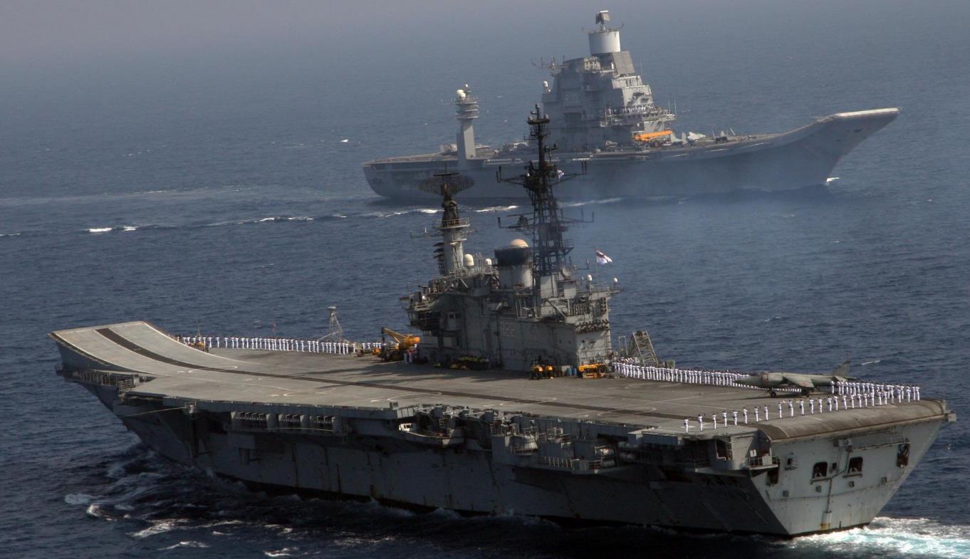 上世纪50年代开始,印度就已经引进了英国的尊严级航空母舰"大力神"号