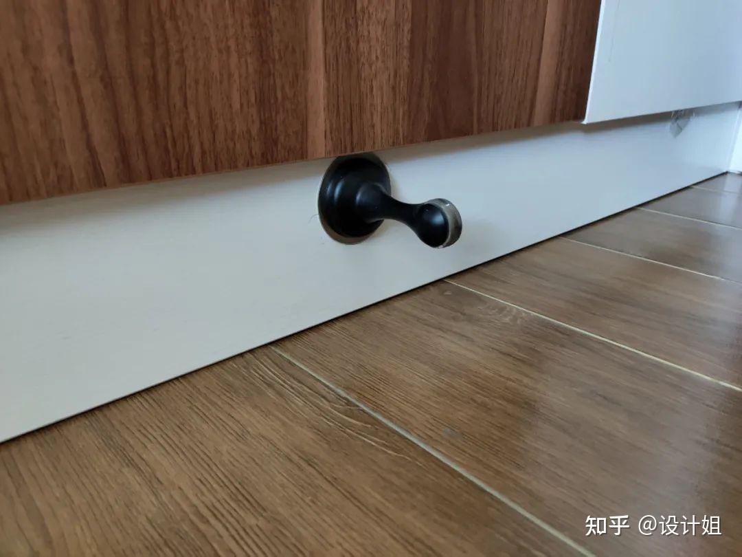 门碰这个小细节,装修时忽略,入住后头大! - 知乎