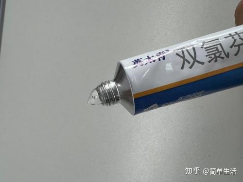 扶他林和英太青凝胶哪个管用?骨关节炎用它就不错 - 知乎
