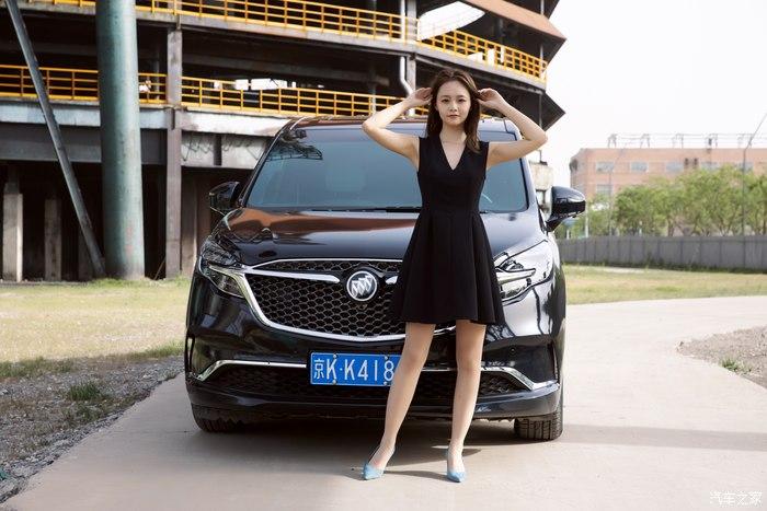 小媳妇客串车模2020款别克gl8低配版升级原厂帝王蓝案例奉上